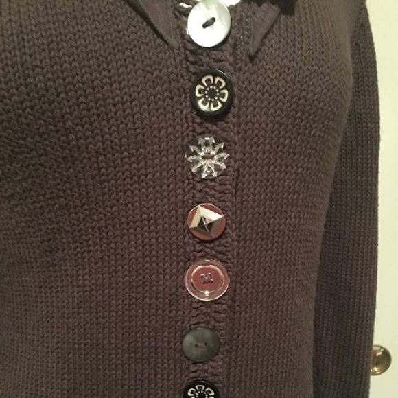 PURE Handknit Cotton assorted button front closure - Picture 5 of 8